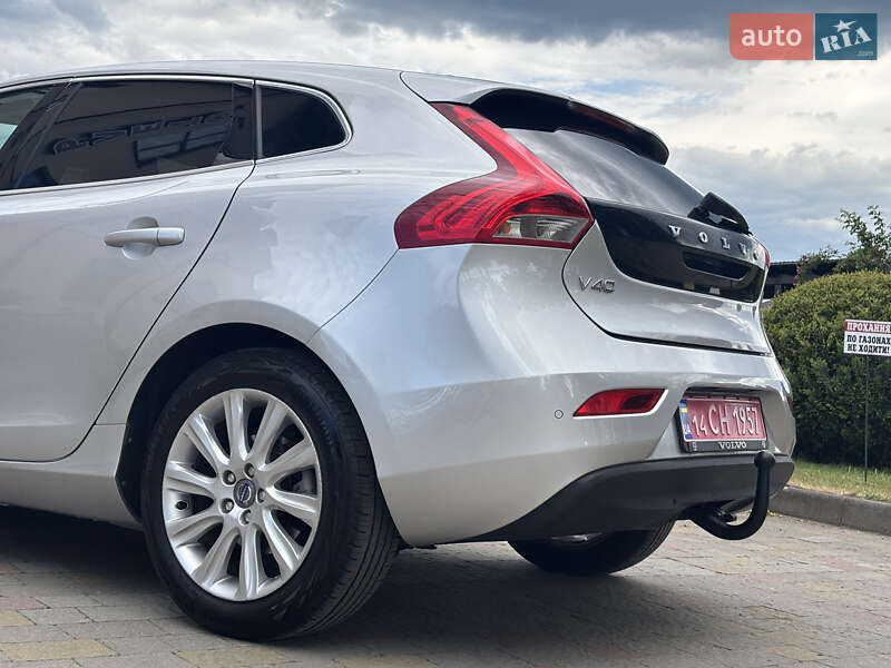 Хэтчбек Volvo V40 2014 в Стрые