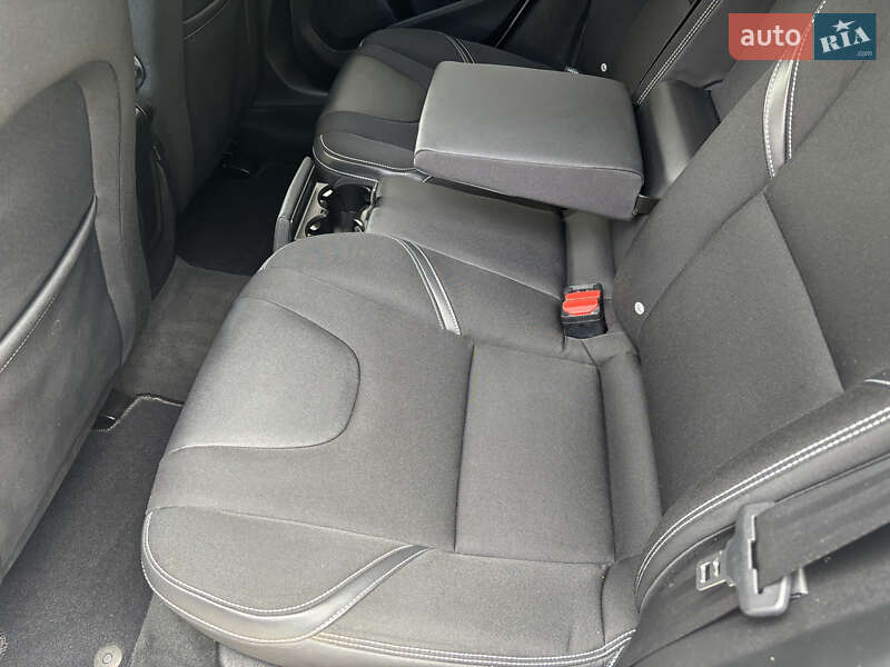 Хэтчбек Volvo V40 2014 в Стрые