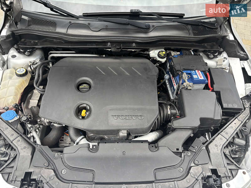 Хэтчбек Volvo V40 2014 в Стрые
