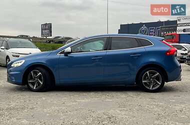 Хэтчбек Volvo V40 2017 в 