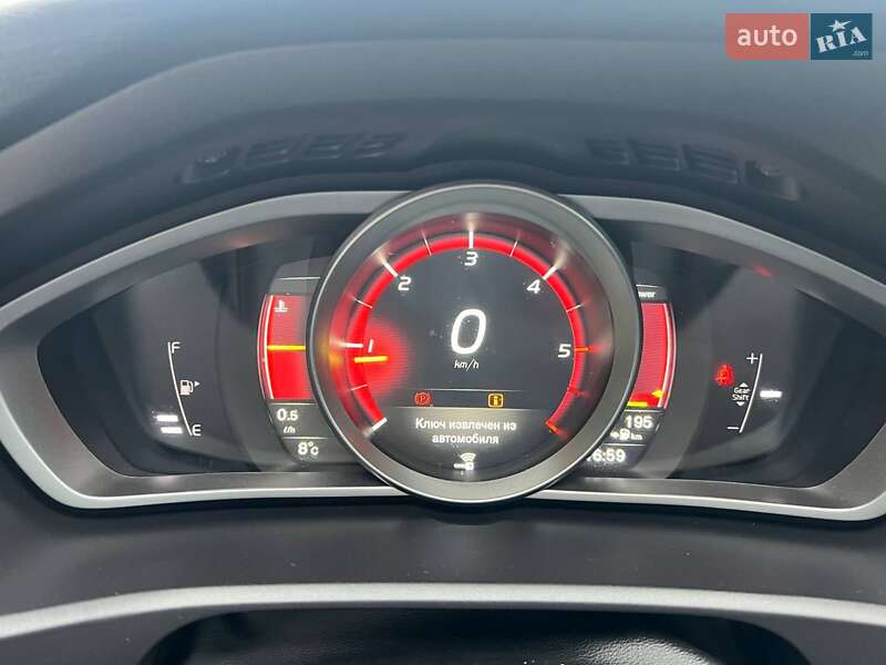 Хэтчбек Volvo V40 2017 в Львове фото 22 Хэтчбек Volvo V40 2017 в Львове