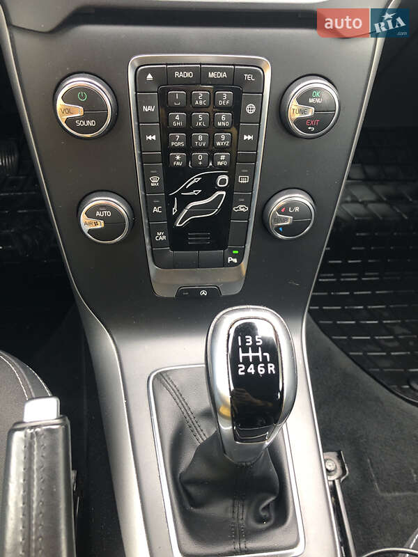 Хэтчбек Volvo V40 2017 в Нежине фото 4 Хэтчбек Volvo V40 2017 в Нежине