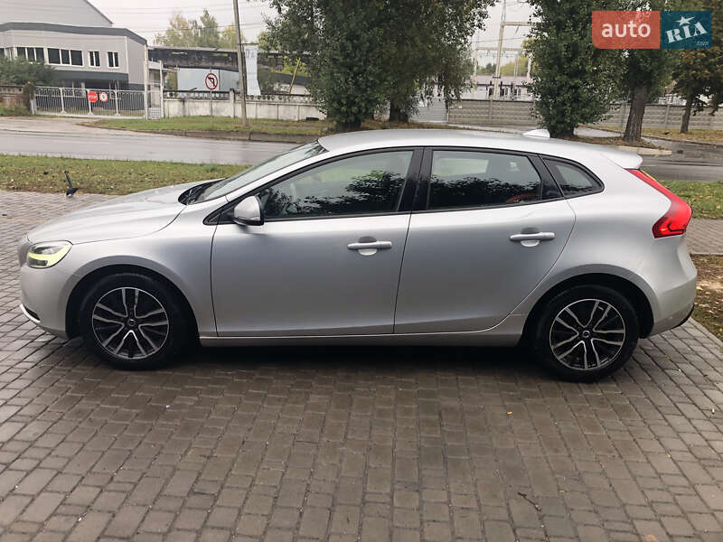 Хэтчбек Volvo V40 2017 в Нежине фото 11 Хэтчбек Volvo V40 2017 в Нежине