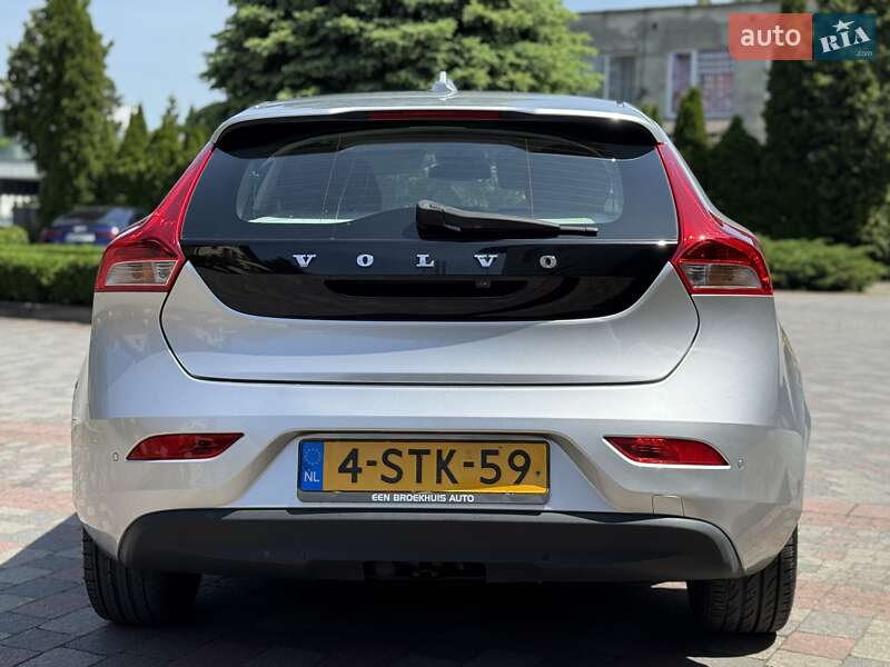 Хэтчбек Volvo V40 2013 в Стрые