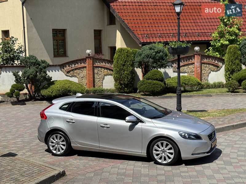 Хэтчбек Volvo V40 2013 в Стрые