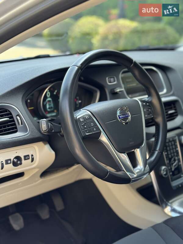 Хэтчбек Volvo V40 2013 в Стрые