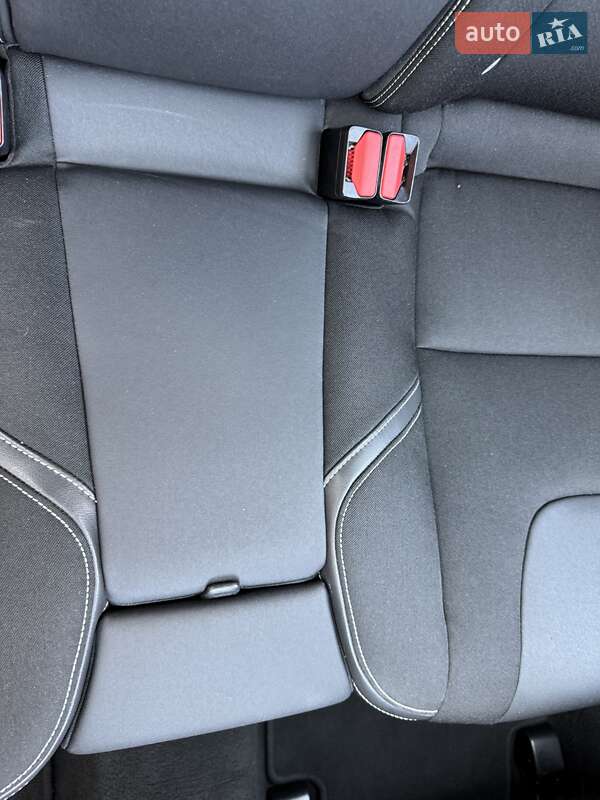 Хэтчбек Volvo V40 2013 в Стрые