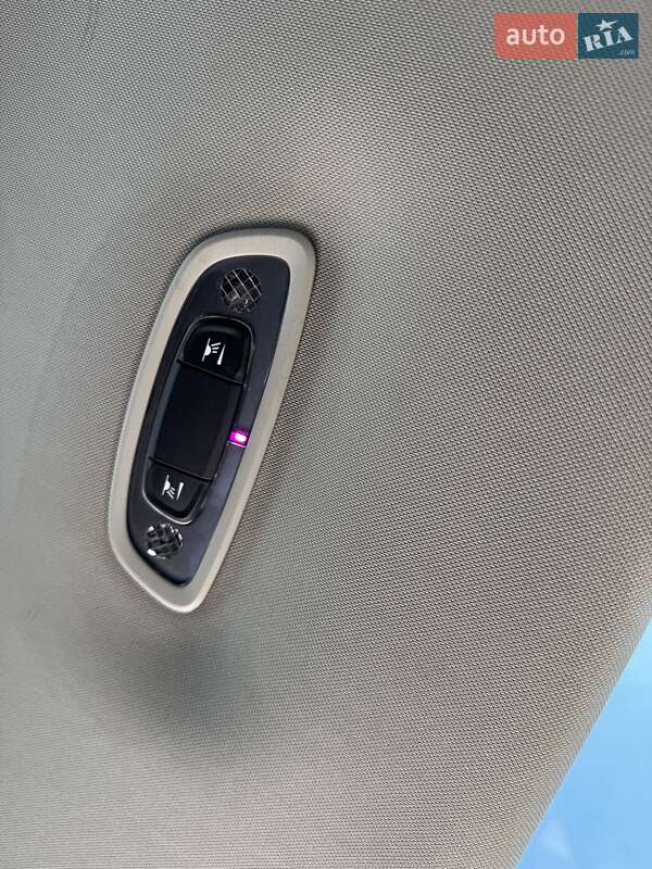 Хэтчбек Volvo V40 2013 в Стрые