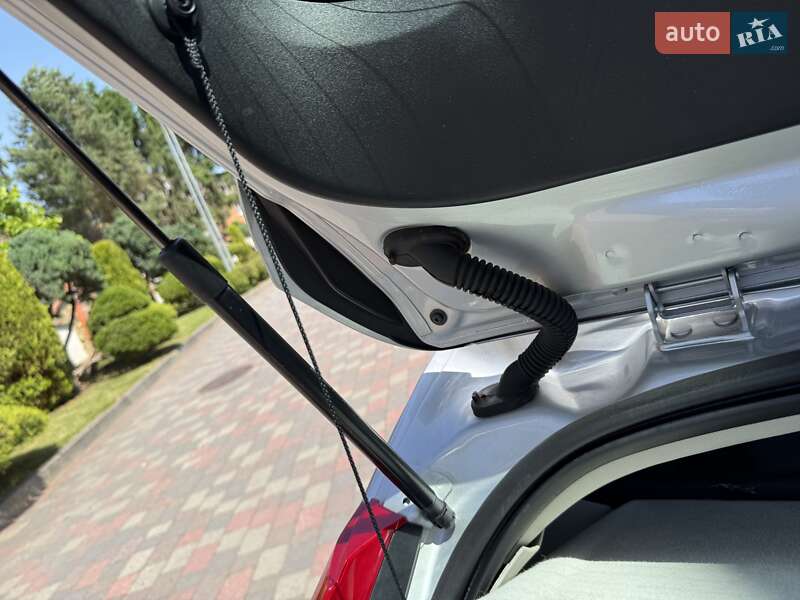 Хэтчбек Volvo V40 2013 в Стрые