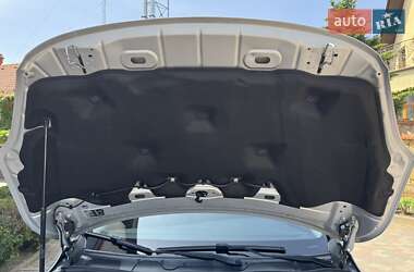 Хэтчбек Volvo V40 2013 в 