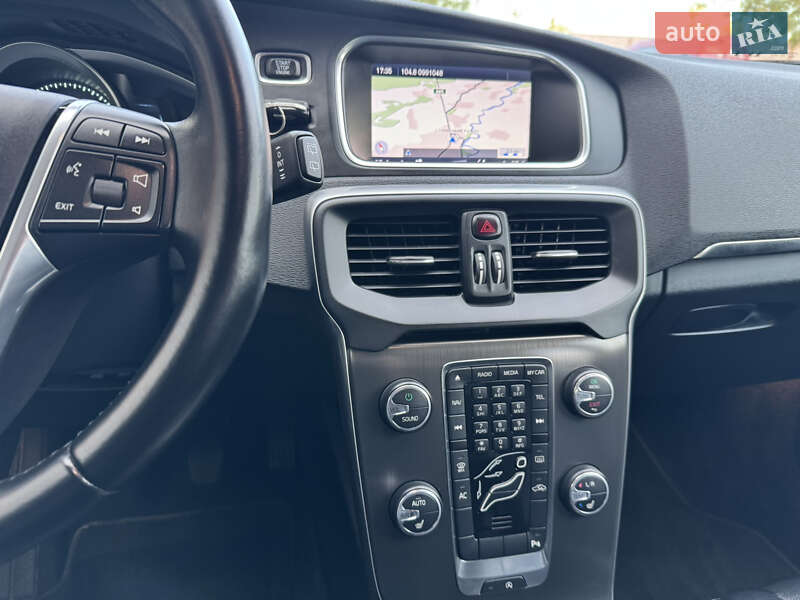 Хэтчбек Volvo V40 2013 в Стрые