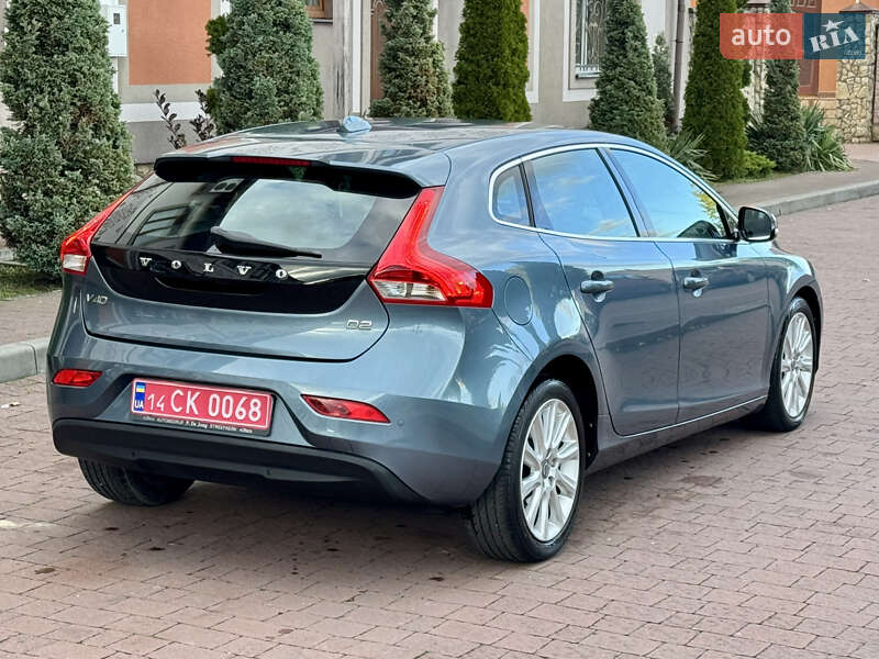 Хэтчбек Volvo V40 2013 в Стрые