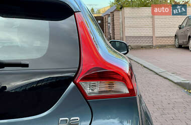 Хэтчбек Volvo V40 2013 в 
