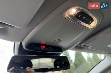 Хэтчбек Volvo V40 2013 в 