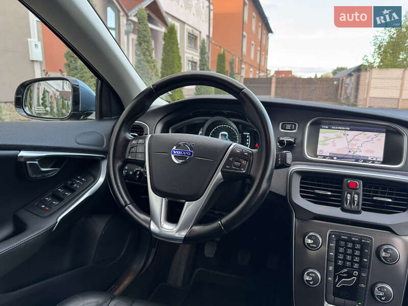 Хэтчбек Volvo V40 2013 в Стрые