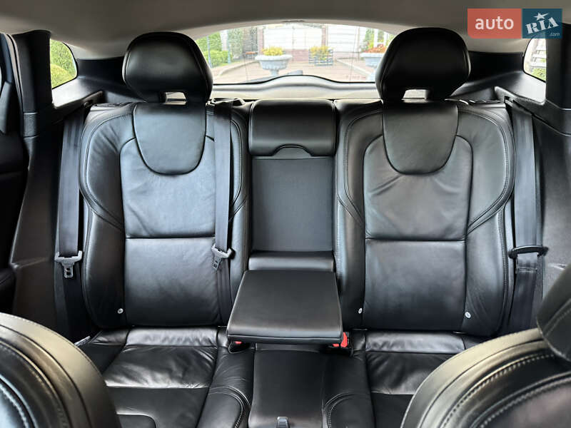Хэтчбек Volvo V40 2013 в Стрые