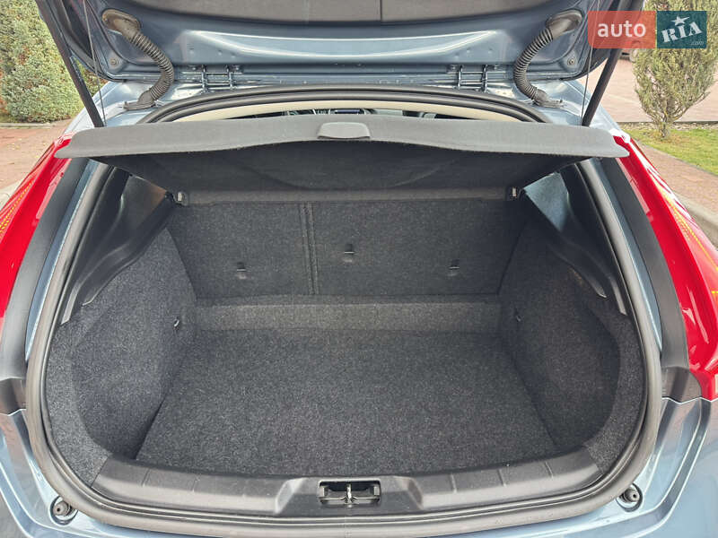Хэтчбек Volvo V40 2013 в Стрые