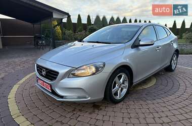 Volvo V40 2014