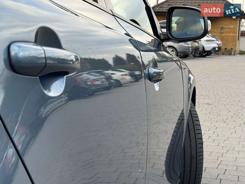 Хетчбек Volvo V40 2013 в Стрию