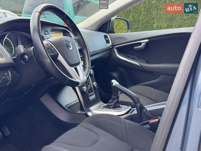 Хетчбек Volvo V40 2013 в Стрию