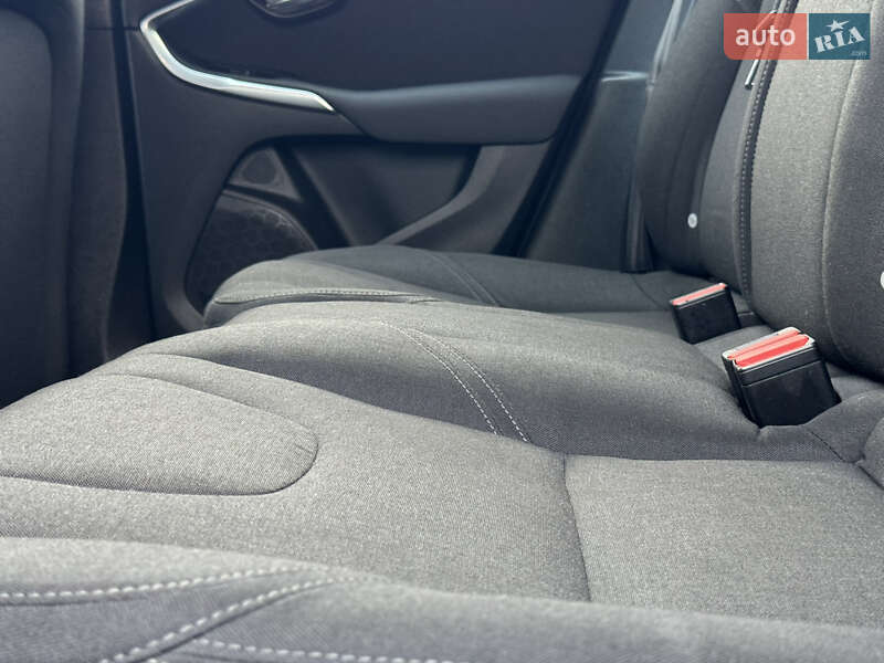 Хетчбек Volvo V40 2013 в Стрию