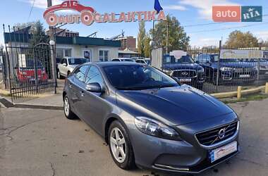 Хэтчбек Volvo V40 2014 в Николаеве Хэтчбек Volvo V40 2014 в Николаеве