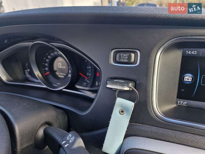 Хетчбек Volvo V40 2014 в Миколаєві