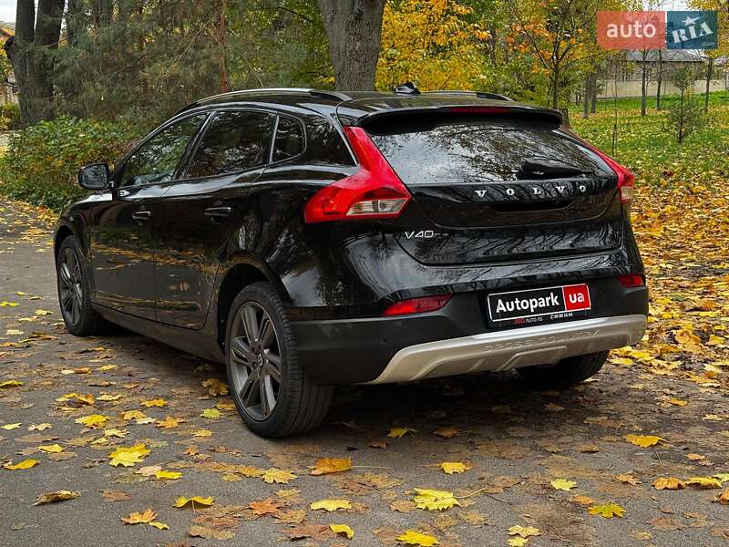 Хетчбек Volvo V40 2015 в Києві фото 9 Хетчбек Volvo V40 2015 в Києві