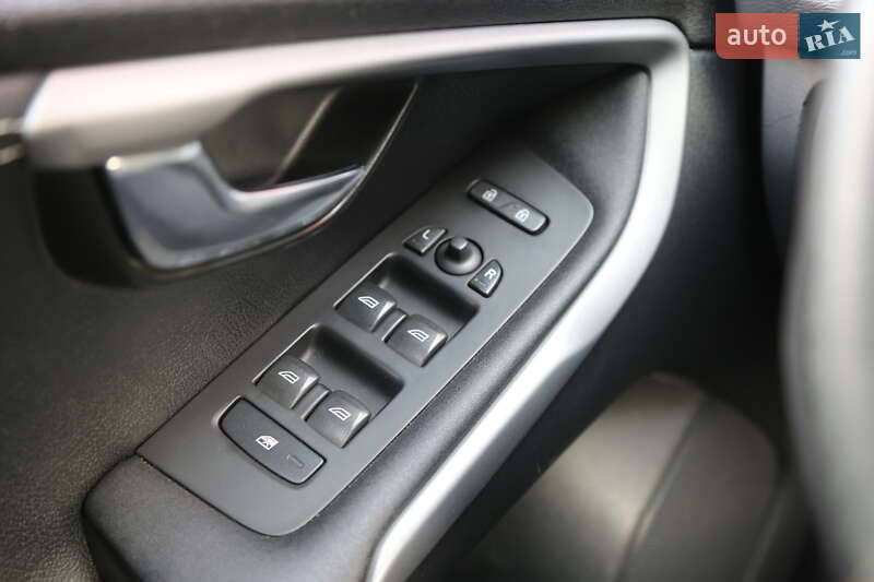 Хэтчбек Volvo V40 2013 в Киеве фото 21 Хэтчбек Volvo V40 2013 в Киеве