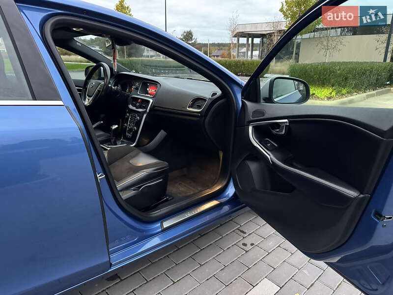 Хетчбек Volvo V40 2017 в Ірпені фото 45 Хетчбек Volvo V40 2017 в Ірпені
