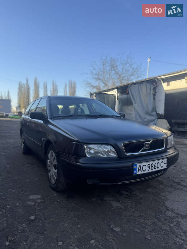 Універсал Volvo V40 2001 в Рівному фото 3 Універсал Volvo V40 2001 в Рівному