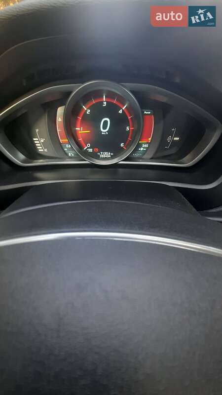 Хэтчбек Volvo V40 2013 в Красилове