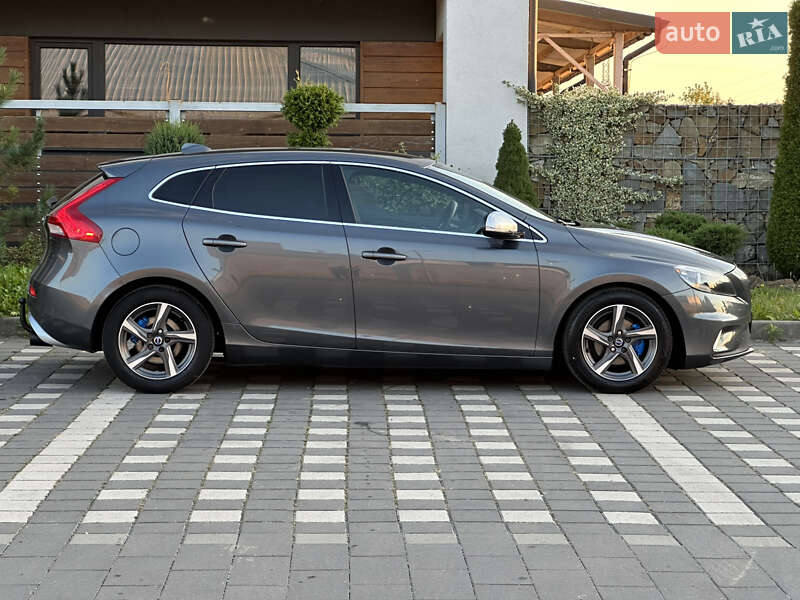 Хетчбек Volvo V40 2014 в Стрию
