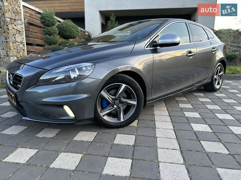 Хетчбек Volvo V40 2014 в Стрию