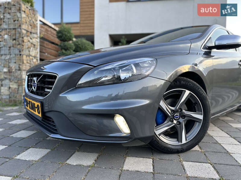 Хетчбек Volvo V40 2014 в Стрию