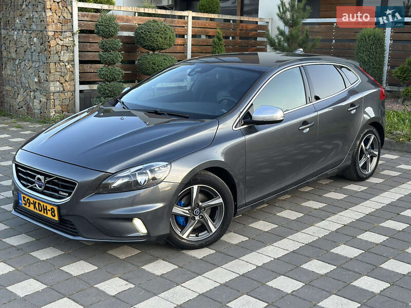 Хетчбек Volvo V40 2014 в Стрию