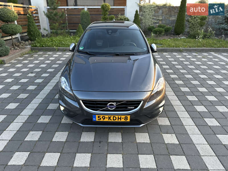Хетчбек Volvo V40 2014 в Стрию
