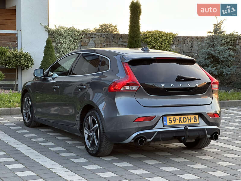 Хетчбек Volvo V40 2014 в Стрию