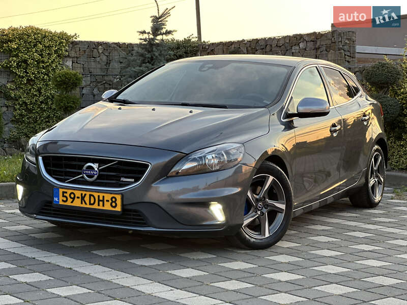 Хетчбек Volvo V40 2014 в Стрию