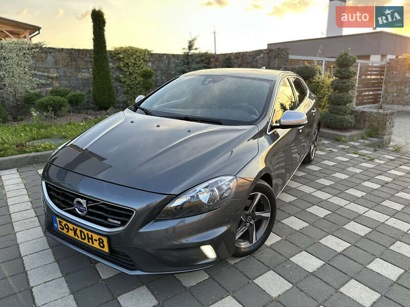 Хетчбек Volvo V40 2014 в Стрию