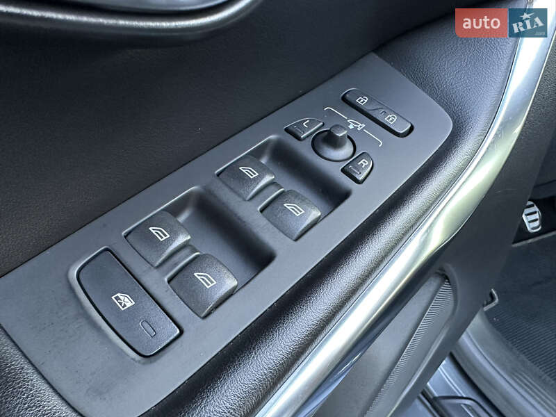 Хетчбек Volvo V40 2014 в Стрию