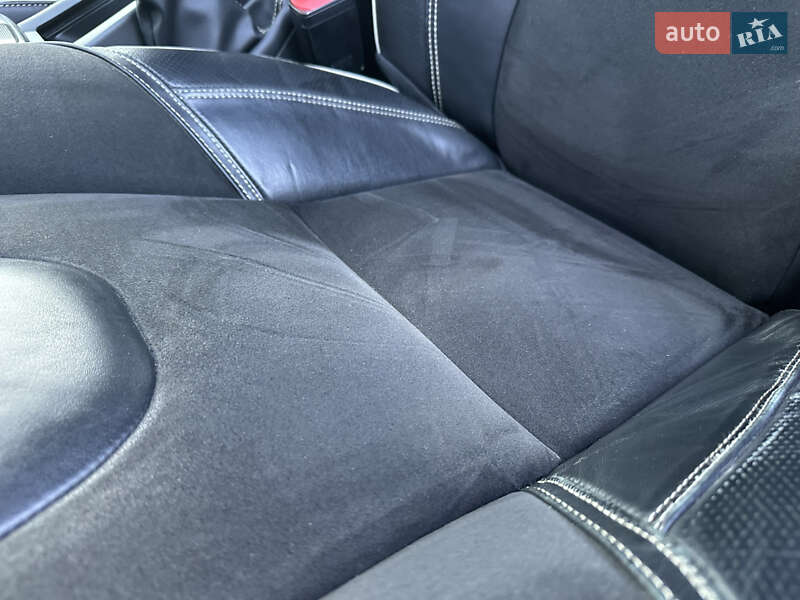 Хетчбек Volvo V40 2014 в Стрию