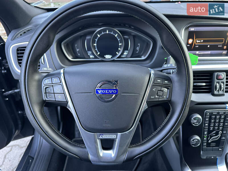 Хетчбек Volvo V40 2014 в Стрию