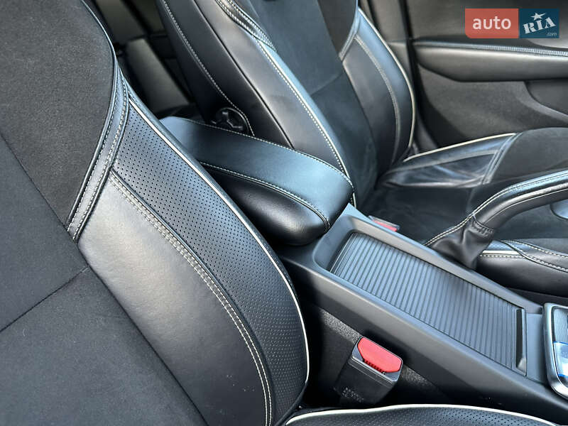 Хетчбек Volvo V40 2014 в Стрию