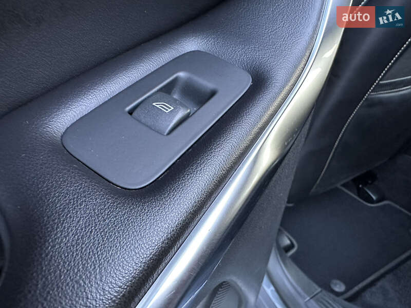 Хетчбек Volvo V40 2014 в Стрию