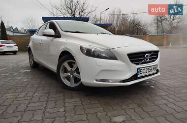 Хэтчбек Volvo V40 2014 в Владимире