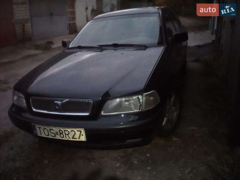 Volvo V40 1997 Volvo V40 1997