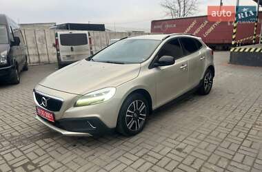 Хетчбек Volvo V40 2018 в Ковелі