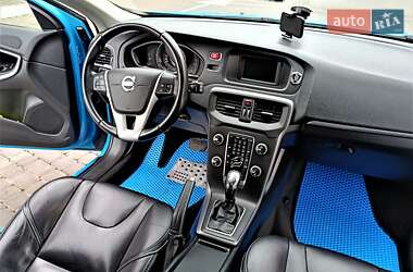 Хэтчбек Volvo V40 2013 в Одессе