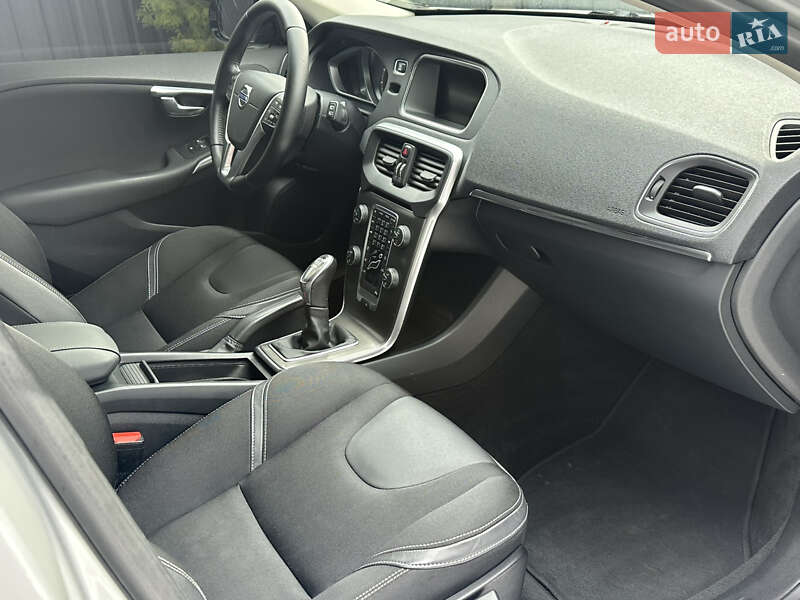 Хетчбек Volvo V40 2012 в Луцьку